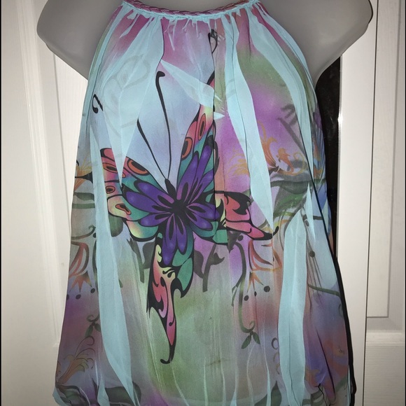 Gorgeous one size Butterfly shirt . - Picture 8 of 8
